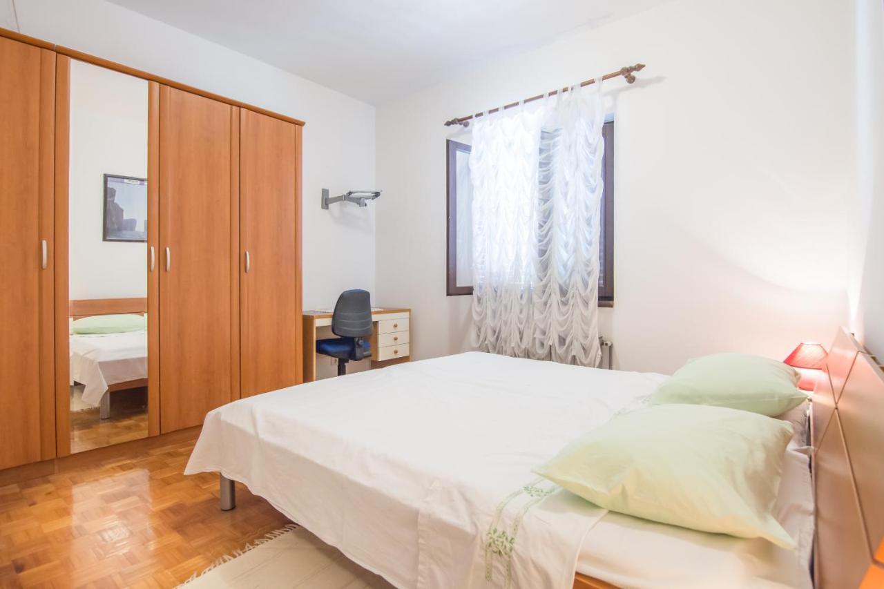 Apartman Zvjezda Biograd Na Moru Exterior photo